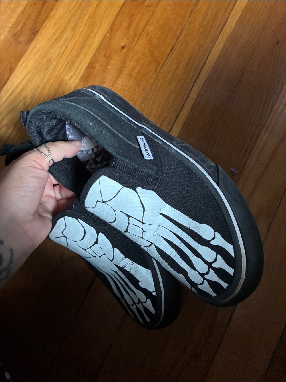 Slip-On Skate Shoes with Skeleton Graphic Perfect for Halloween & Fall - Picture 4 of 5